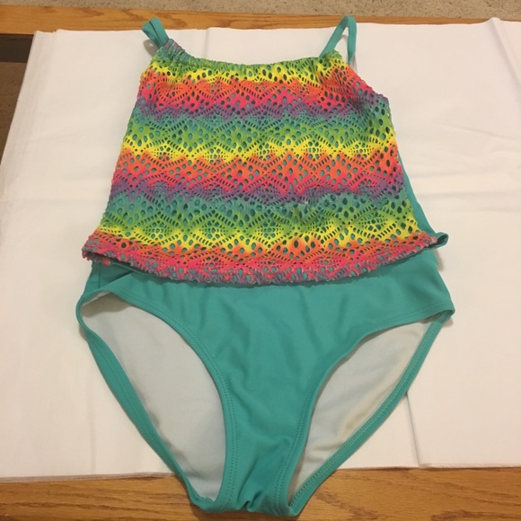 Xhilaration Other - Girls size 7/8 tankini